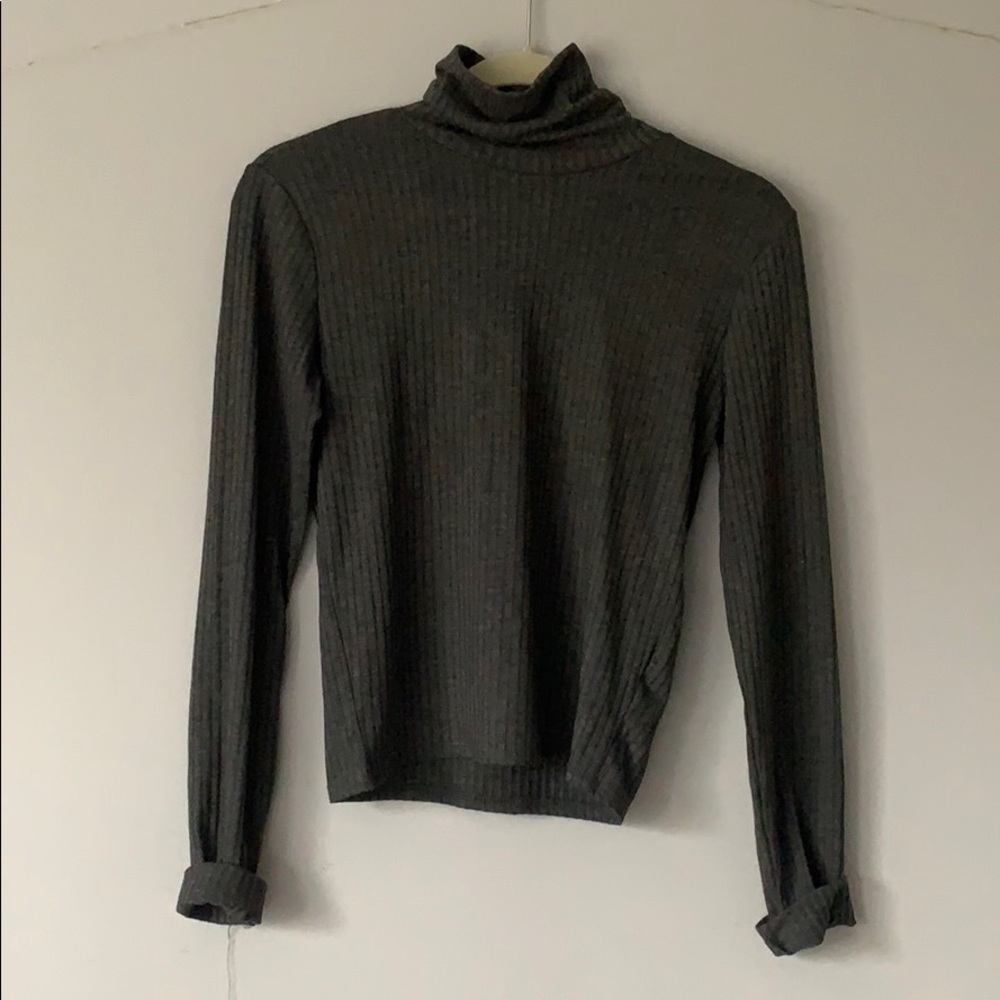 Prince&Fox fitted turtleneck; size medium